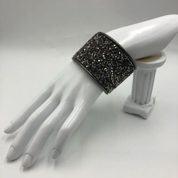 Sparkly Glittery Womens Cuff Slip On Statement Bracelet Fashion Costume Jewelry - Picture 1 of 9